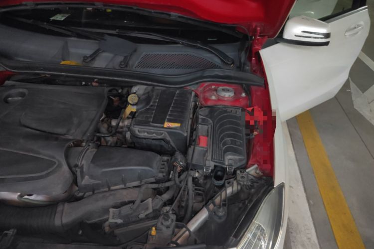 Used Mercedes-Benz A-Class 2013 A 180 Fashion Model Engine Bay Left