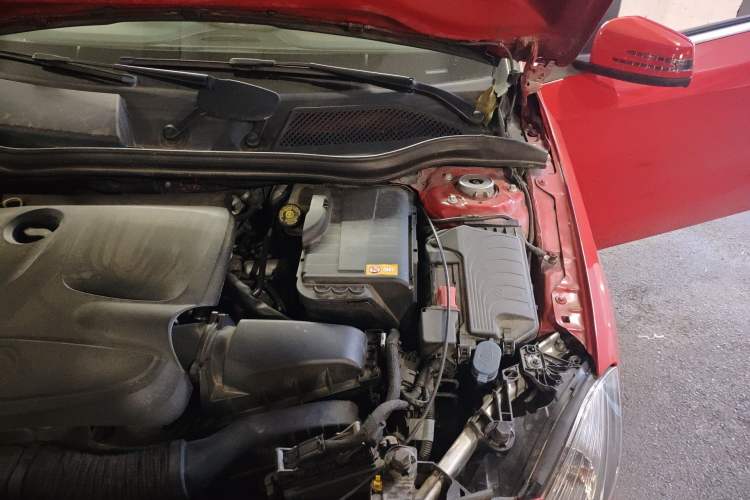 Used Mercedes-Benz A-Class 2013 A 180 Fashion Model Engine Bay Left
