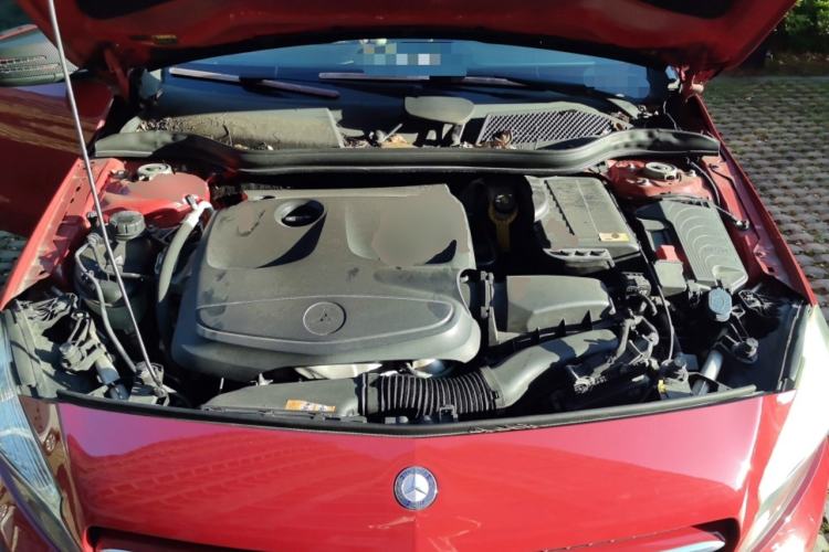Used Mercedes-Benz A-Class 2013 A 180 Fashion Model Engine Bay