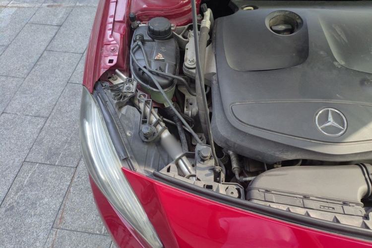 Used Mercedes-Benz A-Class 2013 A 200 Urban Edition Engine Bay Right