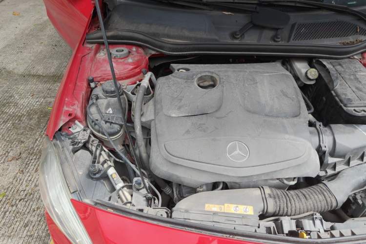 Used Mercedes-Benz A-Class 2013 A 200 Urban Edition Engine Bay Right