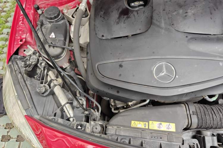 Used Mercedes-Benz A-Class 2013 A 180 Fashion Model Engine Bay Right