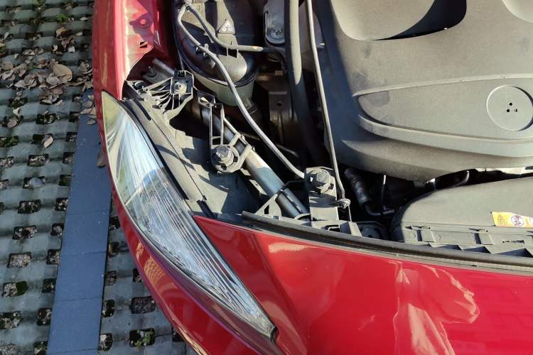 Used Mercedes-Benz A-Class 2013 A 180 Fashion Model Engine Bay Right