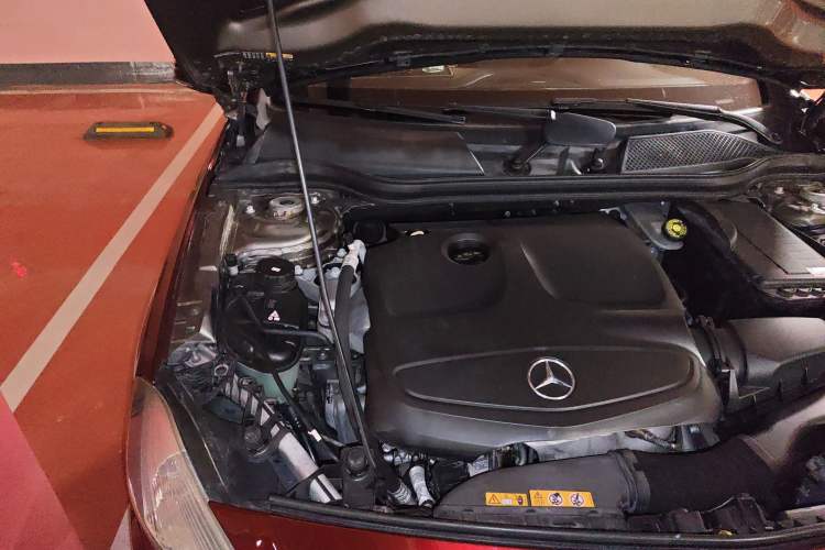 Used Mercedes-Benz A-Class 2013 A 180 Fashion Model Engine Bay Right