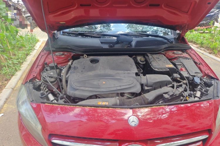 Used Mercedes-Benz A-Class 2013 A 180 Fashion Model Engine Bay Right