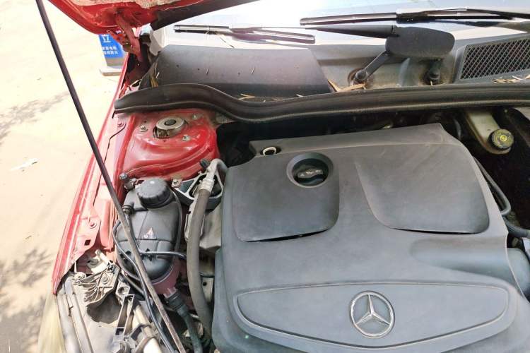 Used Mercedes-Benz A-Class 2013 A 180 Fashion Model Engine Bay Right