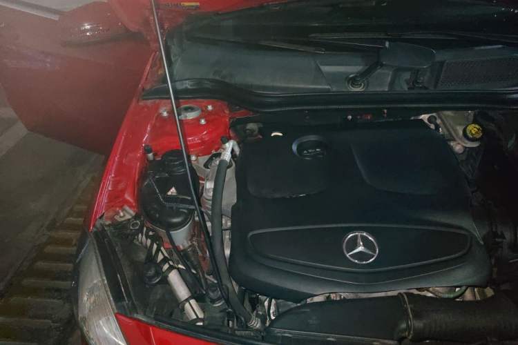 Used Mercedes-Benz A-Class 2013 A 180 Fashion Model Engine Bay Right
