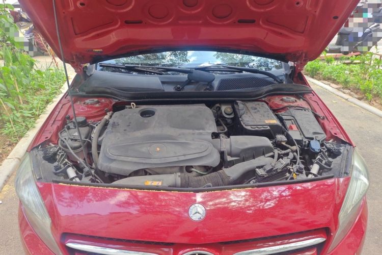 Used Mercedes-Benz A-Class 2013 A 180 Fashion Model Engine Bay