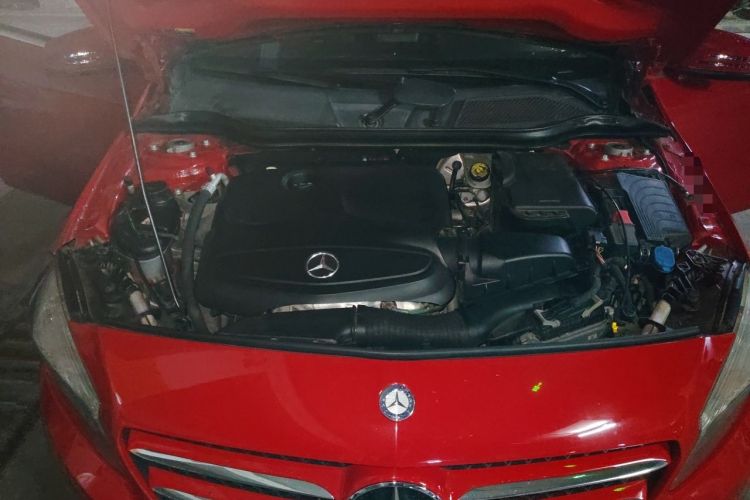 Used Mercedes-Benz A-Class 2013 A 180 Fashion Model Engine Bay