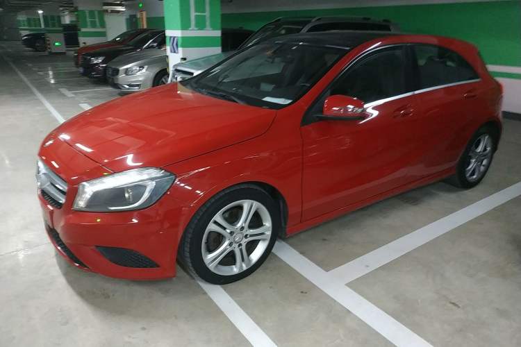 Used Mercedes-Benz A-Class 2013 A 200 Urban Edition Exterior 3