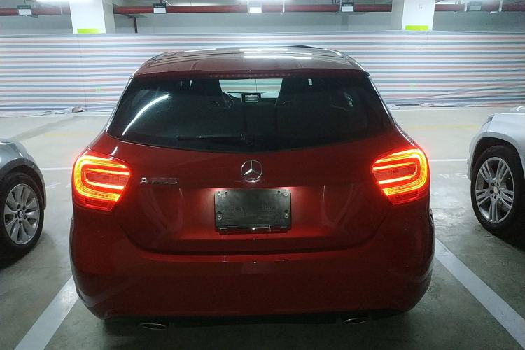 Used Mercedes-Benz A-Class 2013 A 200 Urban Edition Exterior 4