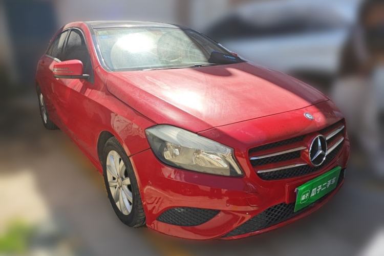 Used Mercedes-Benz A-Class 2013 A 180 Fashion Model Front Right 45 Deg
