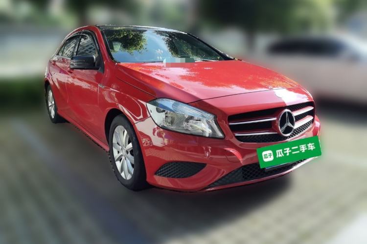 Used Mercedes-Benz A-Class 2013 A 180 Fashion Model Front Right 45 Deg