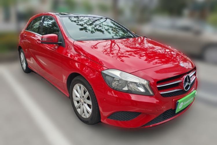 Used Mercedes-Benz A-Class 2013 A 180 Fashion Model Front Right 45 Deg