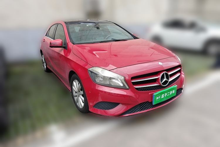 Used Mercedes-Benz A-Class 2013 A 180 Fashion Model Front Right 45 Deg