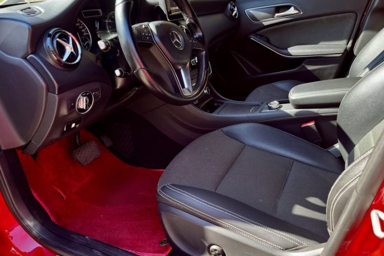 Used Mercedes-Benz A-Class 2013 A 180 Fashion Model Interior 4
