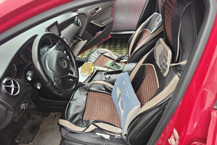 Used Mercedes-Benz A-Class 2013 A 180 Fashion Model Left Front Seat