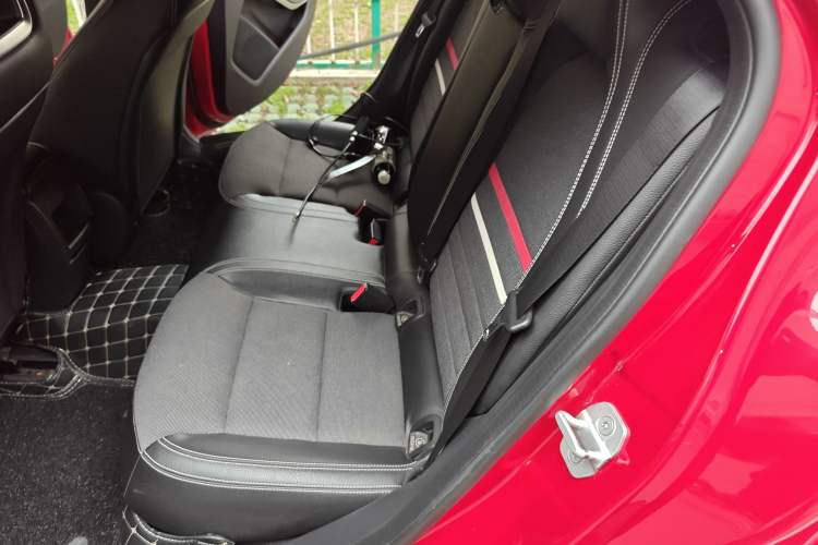 Used Mercedes-Benz A-Class 2013 A 180 Fashion Model Left Rear Seat