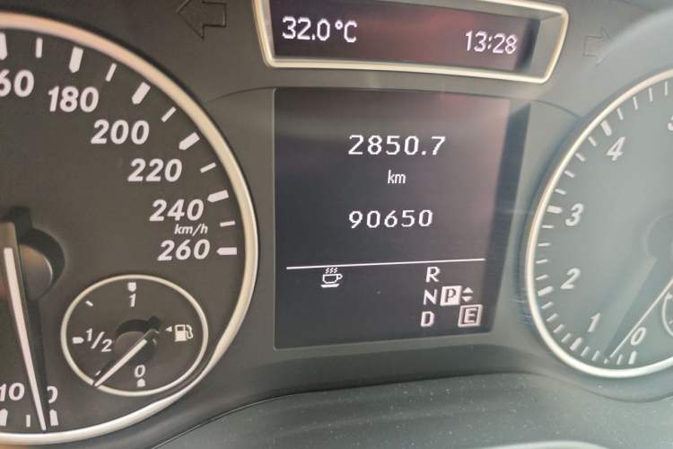 Used Mercedes-Benz A-Class 2013 A 180 Fashion Model Odometer Close Up