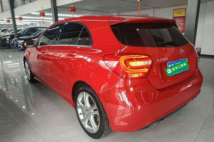 Used Mercedes-Benz A-Class 2013 A 200 Urban Edition Rear Left 45 Deg