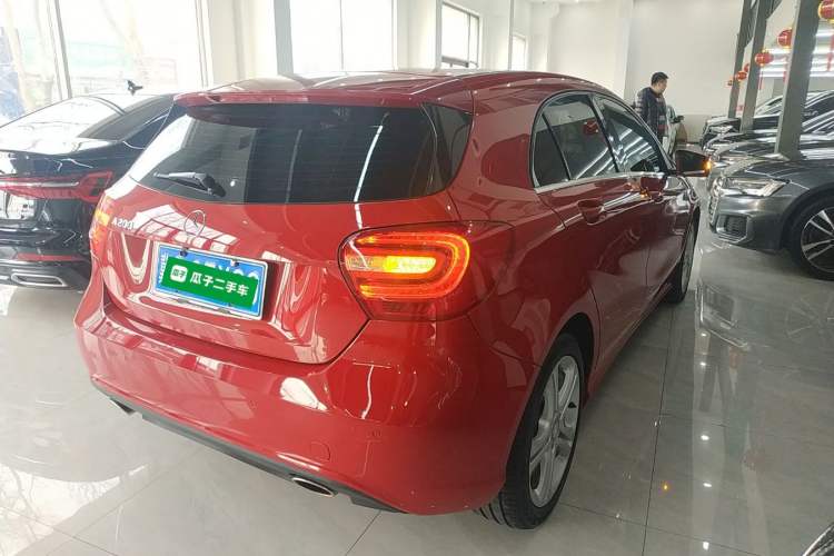 Used Mercedes-Benz A-Class 2013 A 200 Urban Edition Rear Right 45 Deg