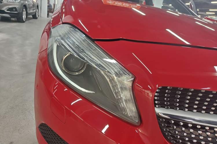 Used Mercedes-Benz A-Class 2013 A 200 Urban Edition Right Front Headlight