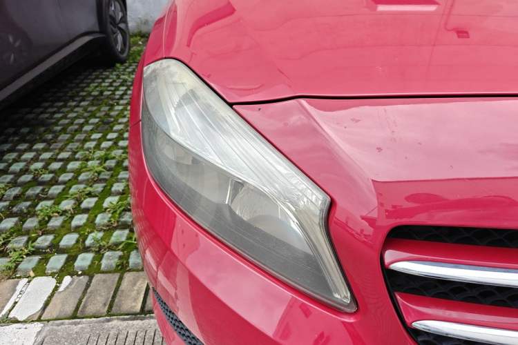 Used Mercedes-Benz A-Class 2013 A 180 Fashion Model Right Front Headlight