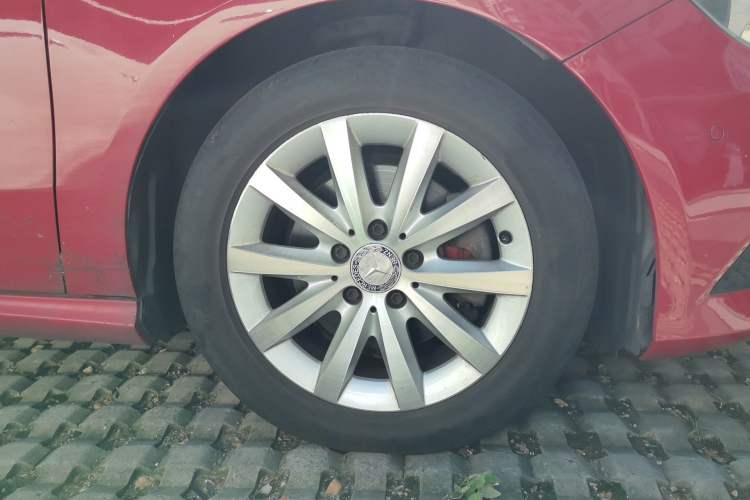 Used Mercedes-Benz A-Class 2013 A 180 Fashion Model Right Front Wheel Hub
