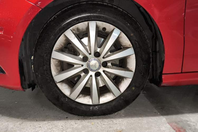 Used Mercedes-Benz A-Class 2013 A 180 Fashion Model Right Front Wheel Hub