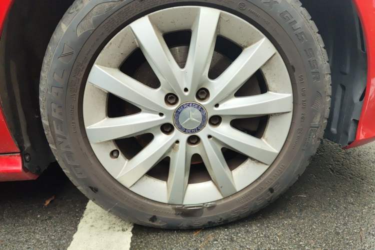 Used Mercedes-Benz A-Class 2013 A 180 Fashion Model Right Front Wheel Hub