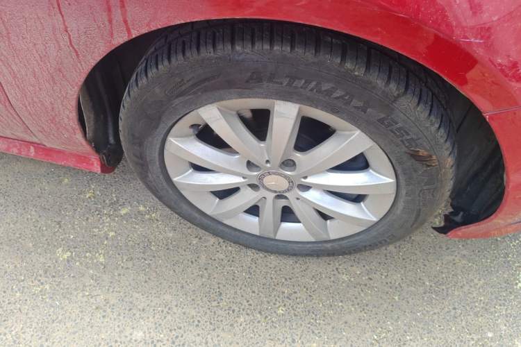 Used Mercedes-Benz A-Class 2013 A 180 Fashion Model Right Front Wheel Hub