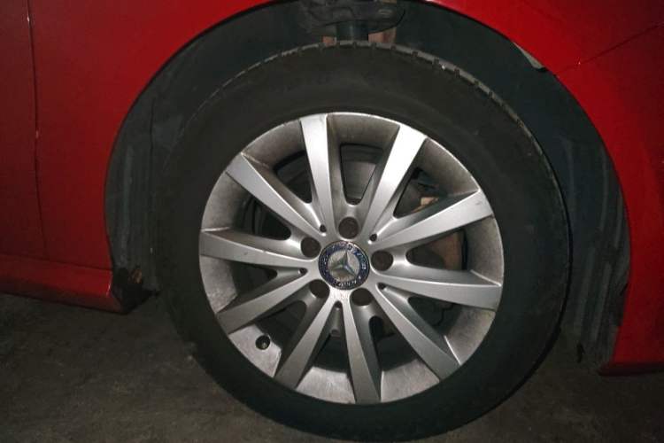 Used Mercedes-Benz A-Class 2013 A 180 Fashion Model Right Front Wheel Hub