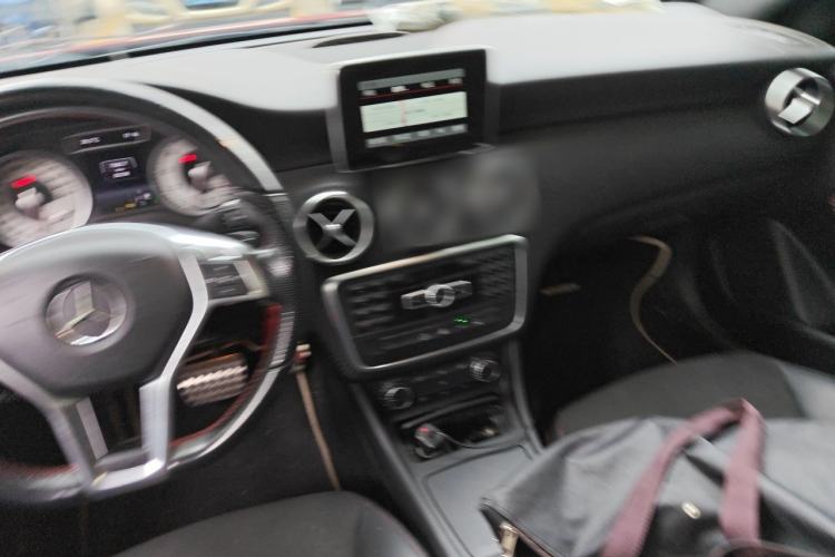 Used Mercedes-Benz A-Class 2013 A 200 Urban Edition Steering Wheel