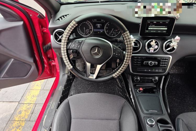 Used Mercedes-Benz A-Class 2013 A 180 Fashion Model Steering Wheel