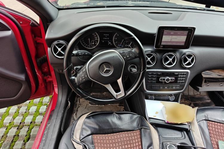 Used Mercedes-Benz A-Class 2013 A 180 Fashion Model Steering Wheel