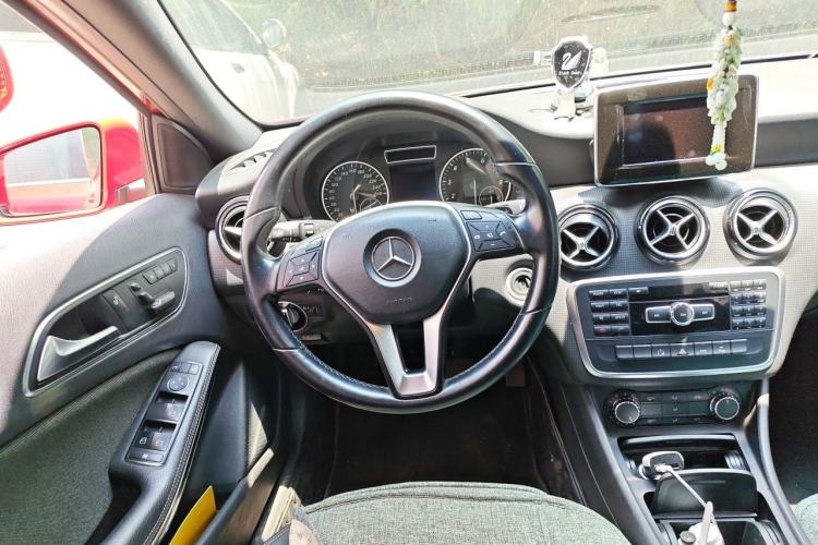 Used Mercedes-Benz A-Class 2013 A 180 Fashion Model Steering Wheel