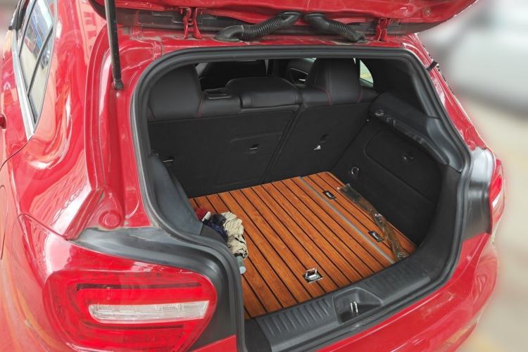 Used Mercedes-Benz A-Class 2013 A 200 Urban Edition Trunk