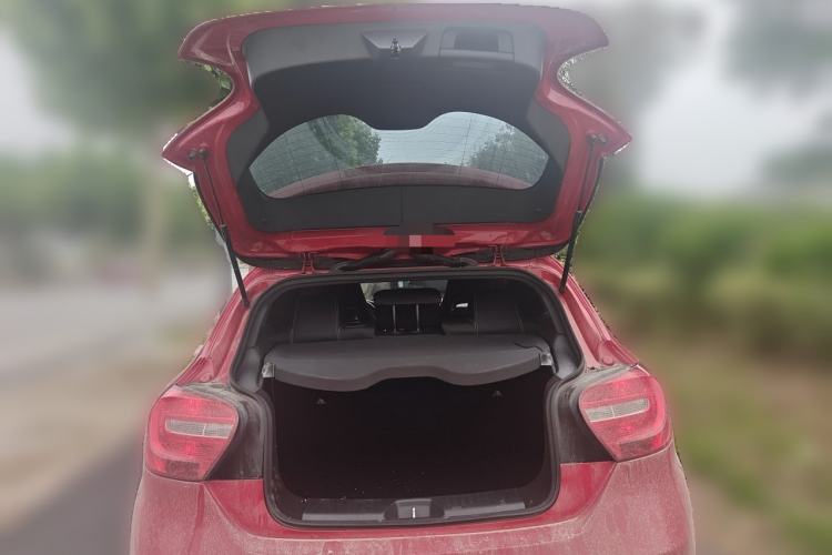 Used Mercedes-Benz A-Class 2013 A 180 Fashion Model Trunk