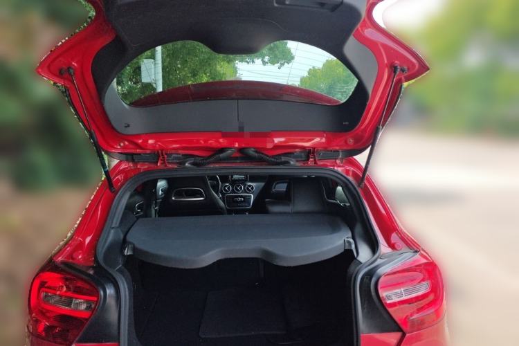 Used Mercedes-Benz A-Class 2013 A 180 Fashion Model Trunk