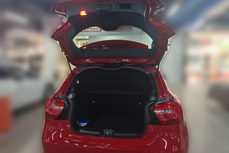 Used Mercedes-Benz A-Class 2013 A 200 Urban Edition Trunk