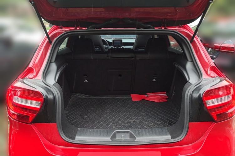 Used Mercedes-Benz A-Class 2013 A 180 Fashion Model Trunk