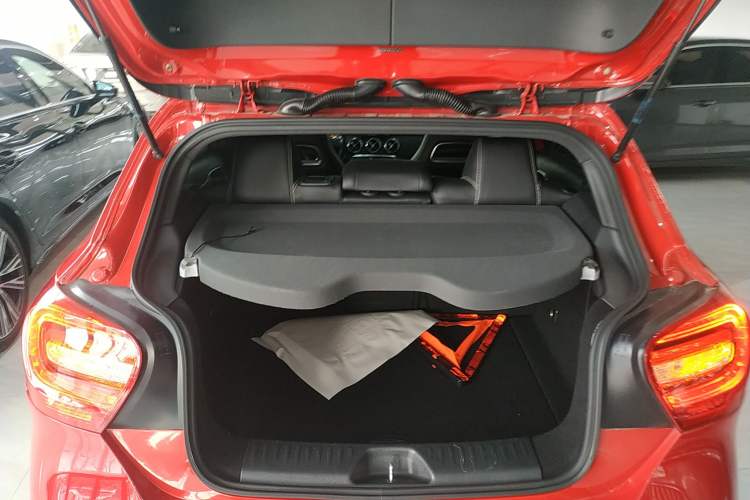 Used Mercedes-Benz A-Class 2013 A 200 Urban Edition Trunk
