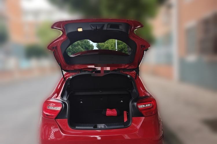 Used Mercedes-Benz A-Class 2013 A 200 Urban Edition Trunk
