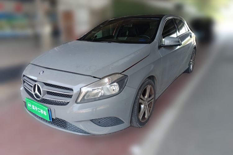 Used Mercedes-Benz A-Class 2013 A 180 Fashion Model Guazi used car, China used car export, Used car for sale, Used Mercedes-Benz cars, Cheapest cars for sale