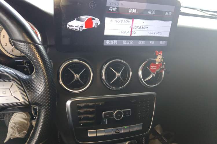 Used Mercedes-Benz A-Class 2013 A 200 Urban Edition Audio And AC Panel