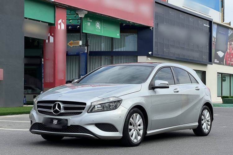 Ojetý Mercedes-Benz A-Class 2013 A 180 Fashion Model Guazi used car, China used car export, Used car for sale, Used  cars, Cheapest cars for sale