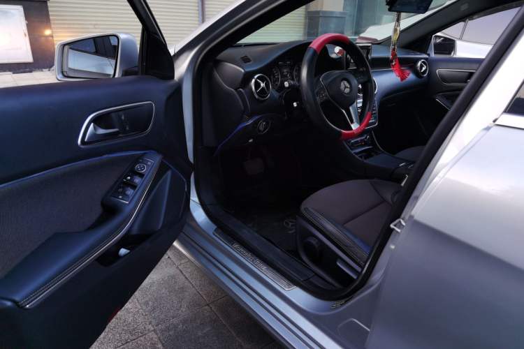 Used Mercedes-Benz A-Class 2013 A 180 Fashion Model Driver Seat