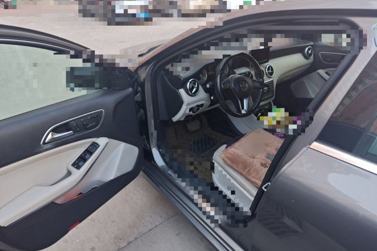 Used Mercedes-Benz A-Class 2013 A 200 Urban Edition Driver Seat
