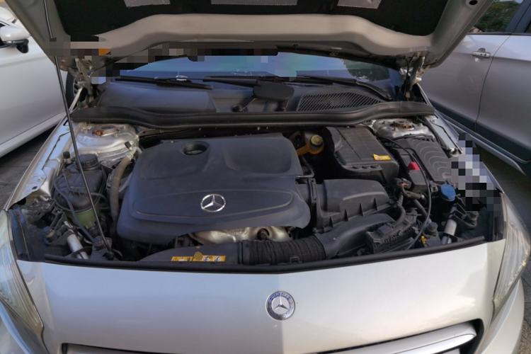 Used Mercedes-Benz A-Class 2013 A 180 Fashion Model Engine Bay