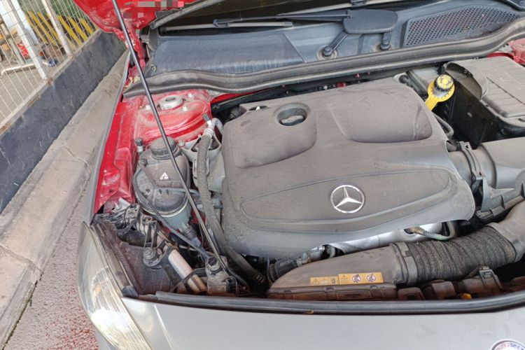 Used Mercedes-Benz A-Class 2013 A 180 Fashion Model Engine Bay Right